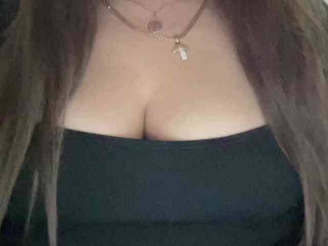 SweetStrawberry1 webcam