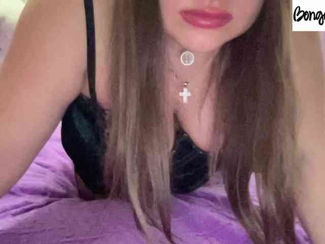 SweetStrawberry1 webcam