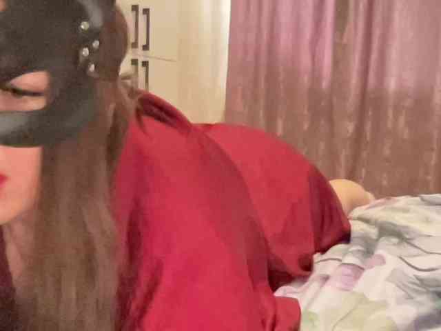 SweetStrawberry1 webcam