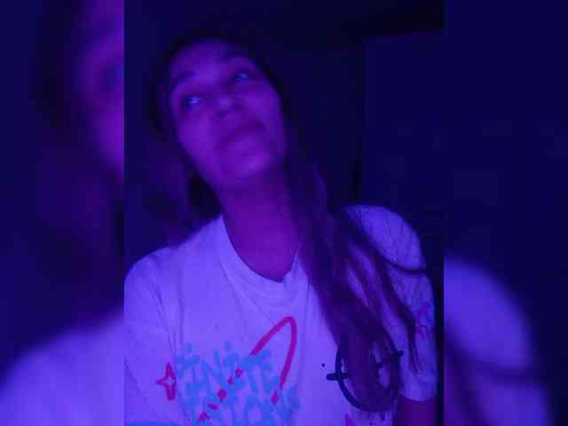 CarpeDiem888 webcam