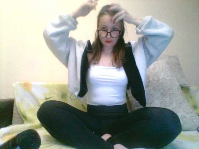 Yulia777's BongaCams show and profile