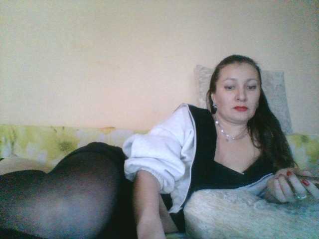 Yulia777's BongaCams show and profile