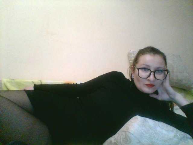 Yulia777's BongaCams show and profile