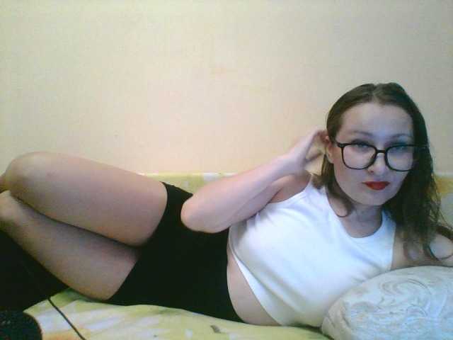 Yuliya333 webcam