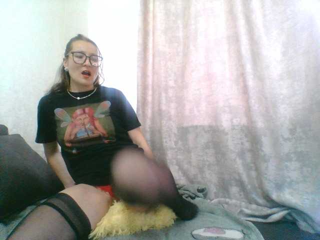 Yulia777's BongaCams show and profile