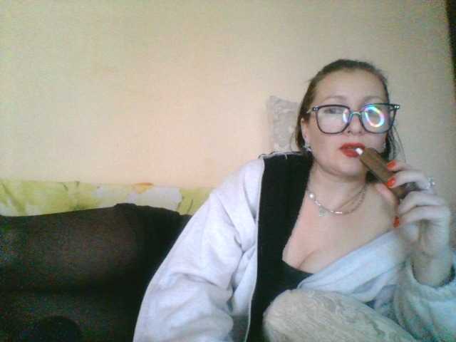 Yulia777's BongaCams show and profile