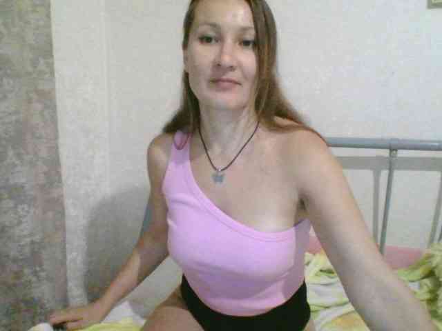 Yuliya333 webcam