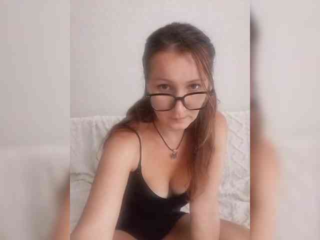 Yuliya333 webcam