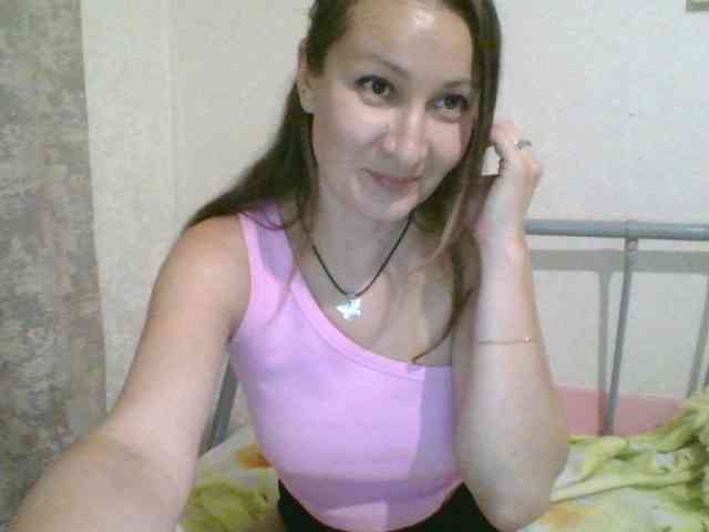 Yuliya333 webcam