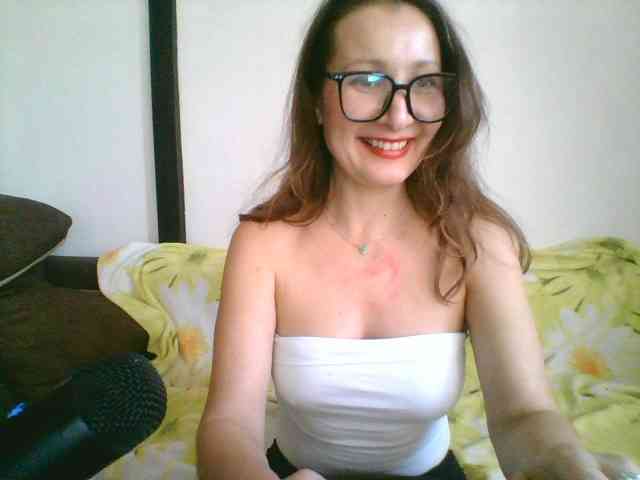 Yulia777 Live Webcam on BongaCams