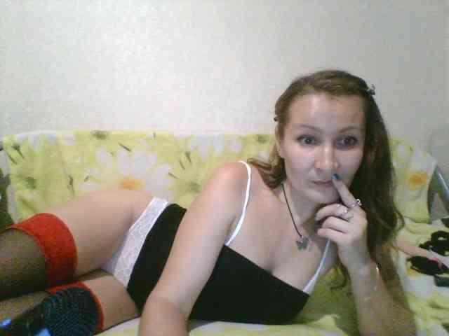 Yuliya333 webcam