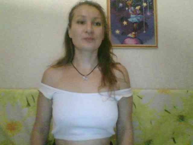 Yuliya333 webcam