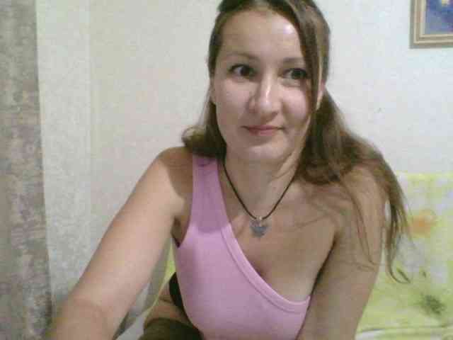 Yuliya333 webcam