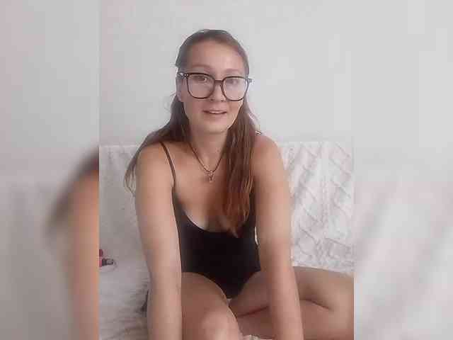 Yuliya333 webcam
