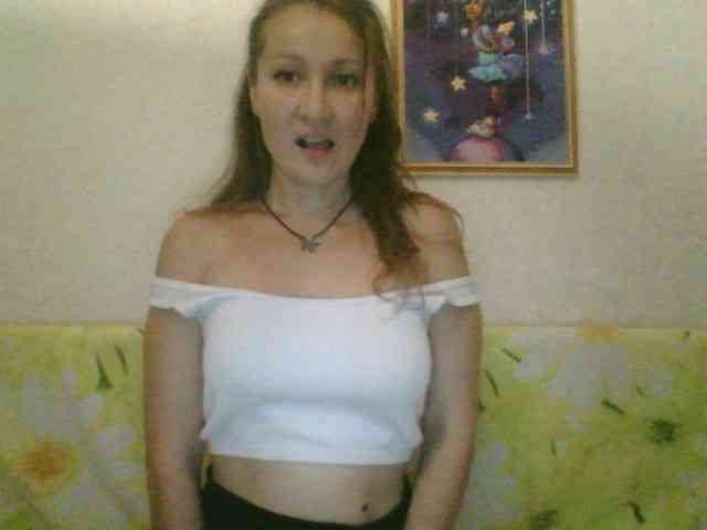 Yuliya333 webcam