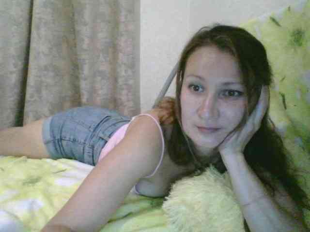 Yuliya333 webcam