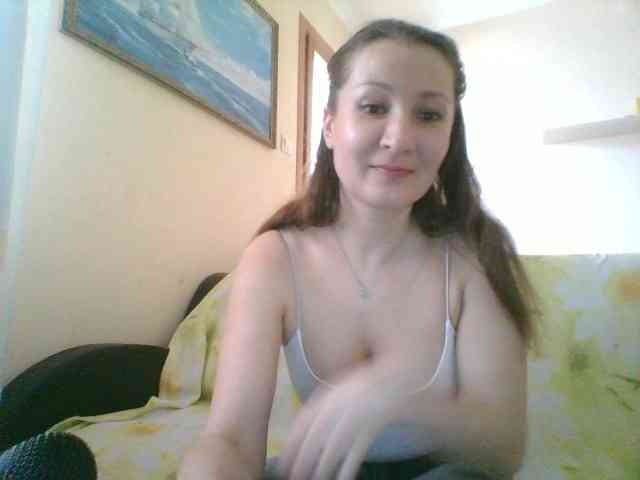 Yuliya333 webcam