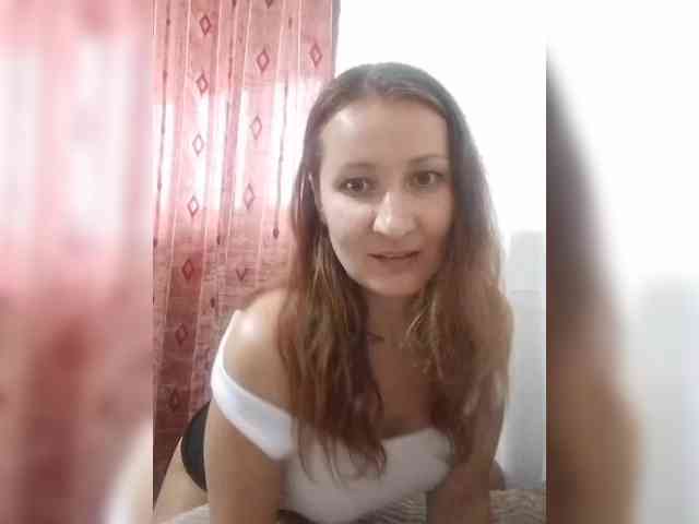 Yuliya333 webcam