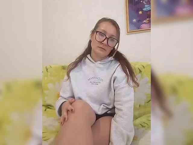 Yuliya333 webcam