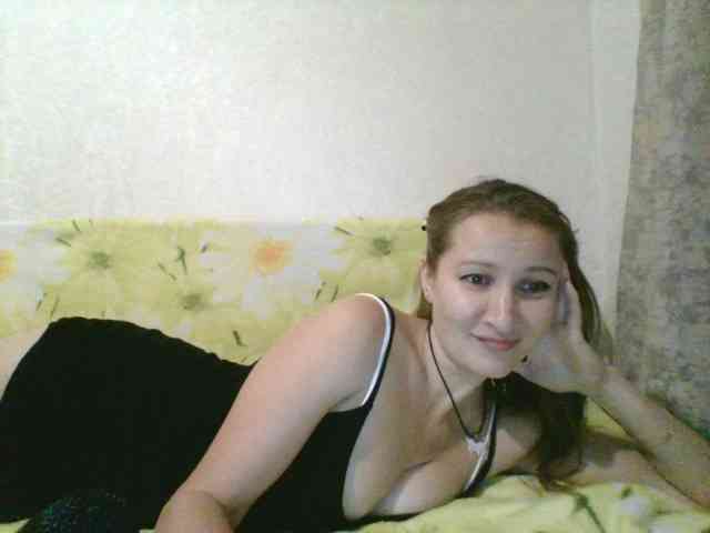 Yuliya333 webcam