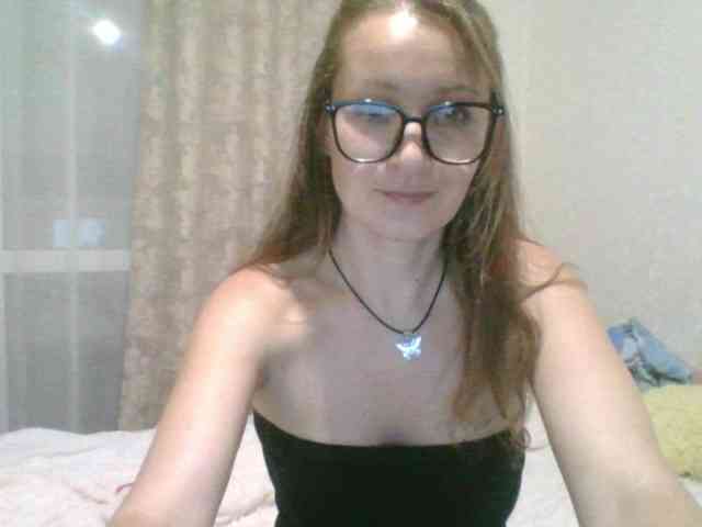 Yuliya333 webcam