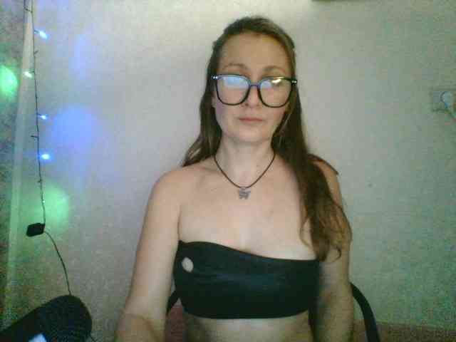 Yuliya333 webcam