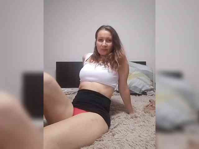 Yuliya333 webcam