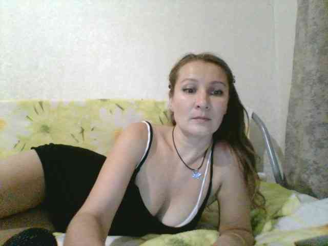 Yuliya333 webcam