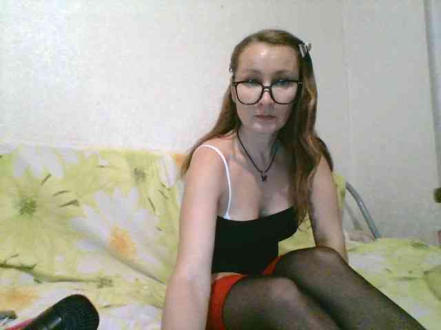 Yuliya333 webcam