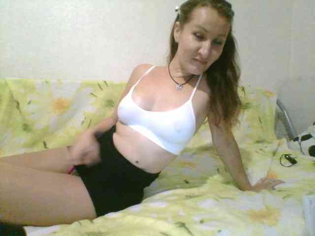 Yuliya333 webcam