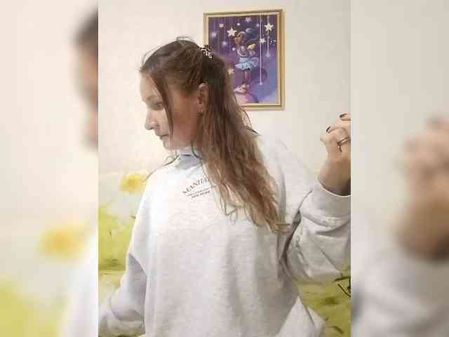 Yuliya333 webcam