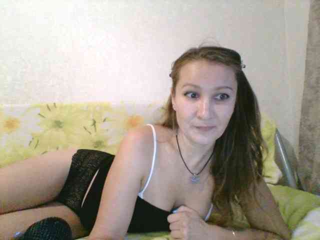 Yuliya333 webcam