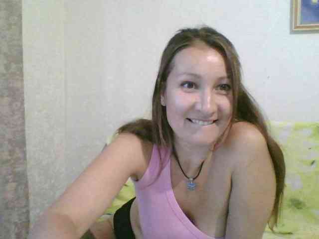 Yuliya333 webcam