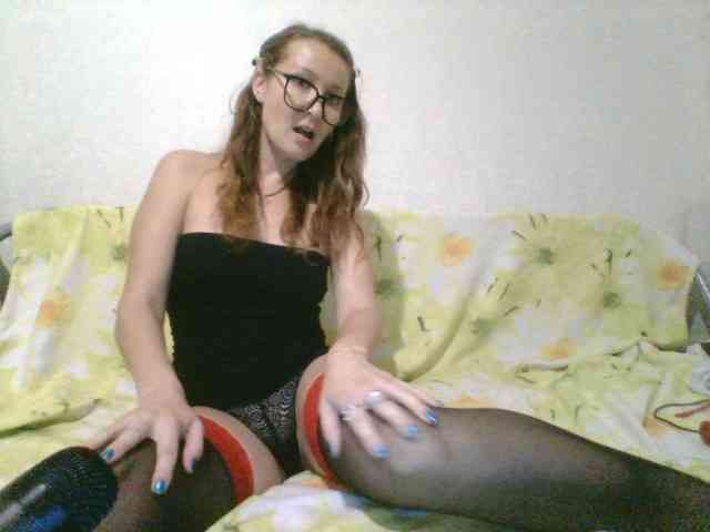 Yuliya333 webcam
