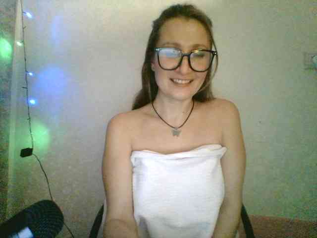 Yuliya333 webcam
