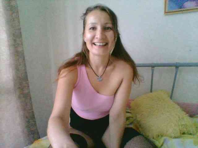 Yuliya333 webcam
