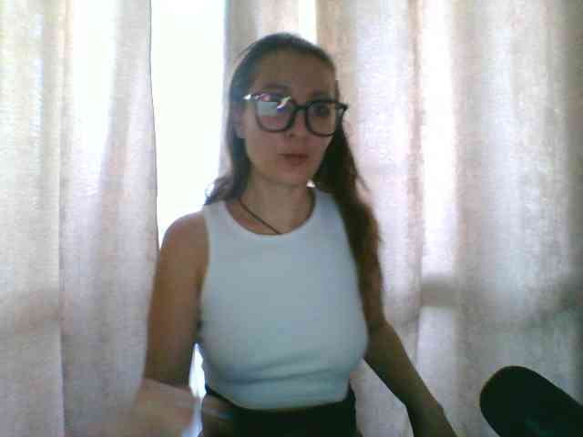 Yuliya333 webcam