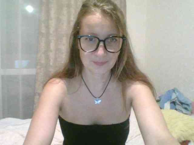 Yuliya333 webcam