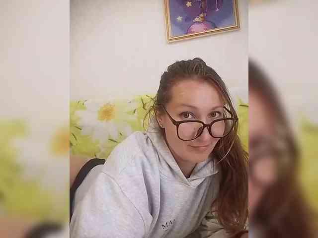Yuliya333 webcam