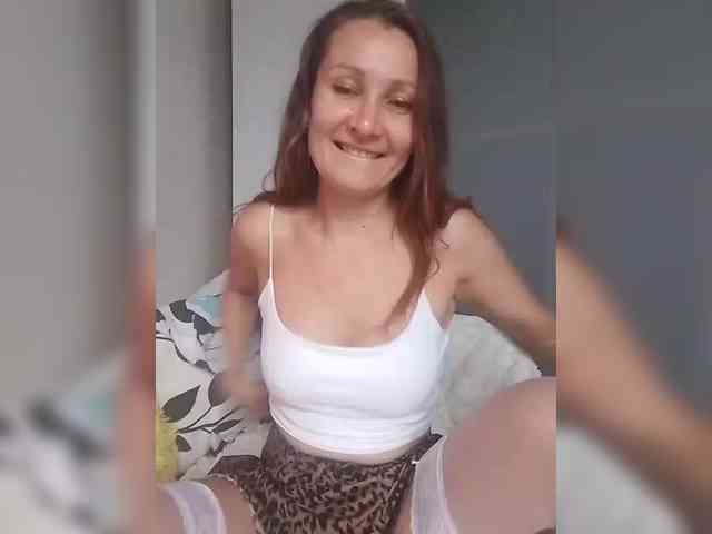 Yuliya333 webcam