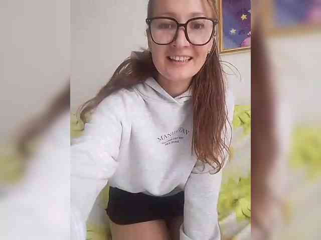 Yuliya333 webcam
