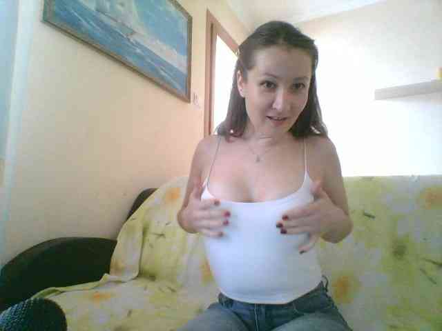 Yuliya333 webcam