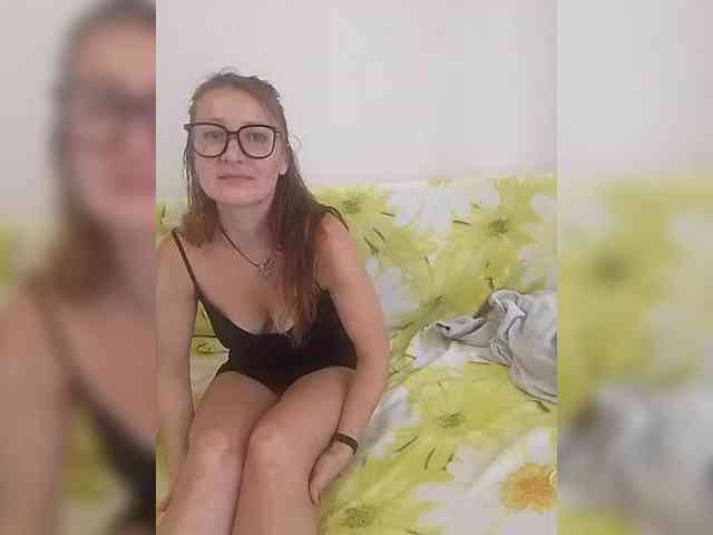 Yuliya333 webcam