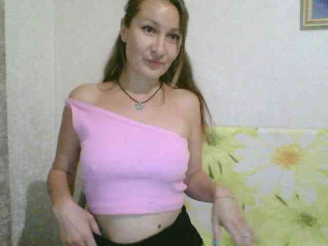 Yuliya333 webcam