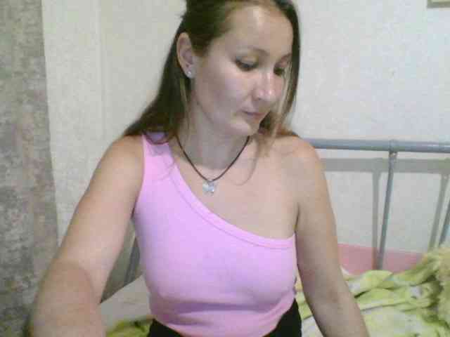 Yuliya333 webcam