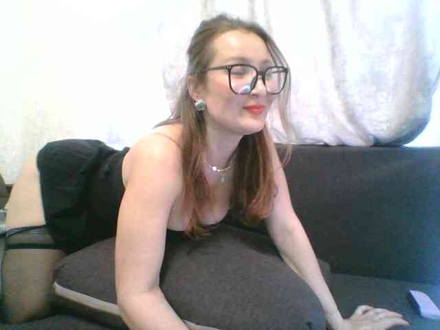 Yuliya333 webcam
