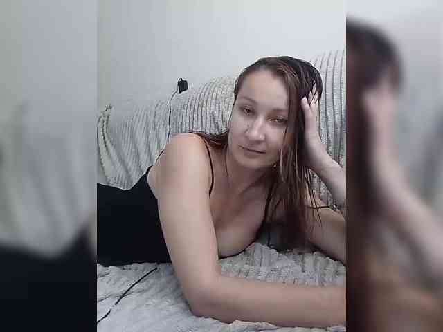 Yuliya333 webcam