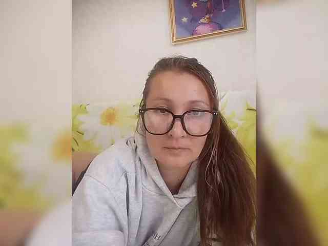 Yuliya333 webcam
