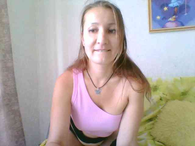 Yuliya333 webcam