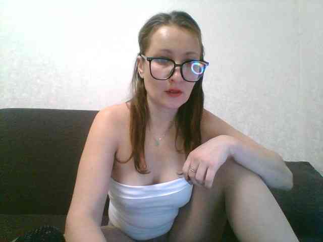 Yuliya333 webcam